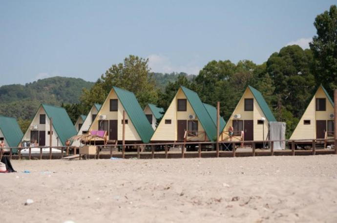 Kyalasur Hotel 수쿰 외부 사진