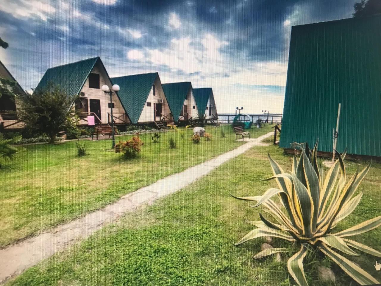 Kyalasur Hotel 수쿰 외부 사진