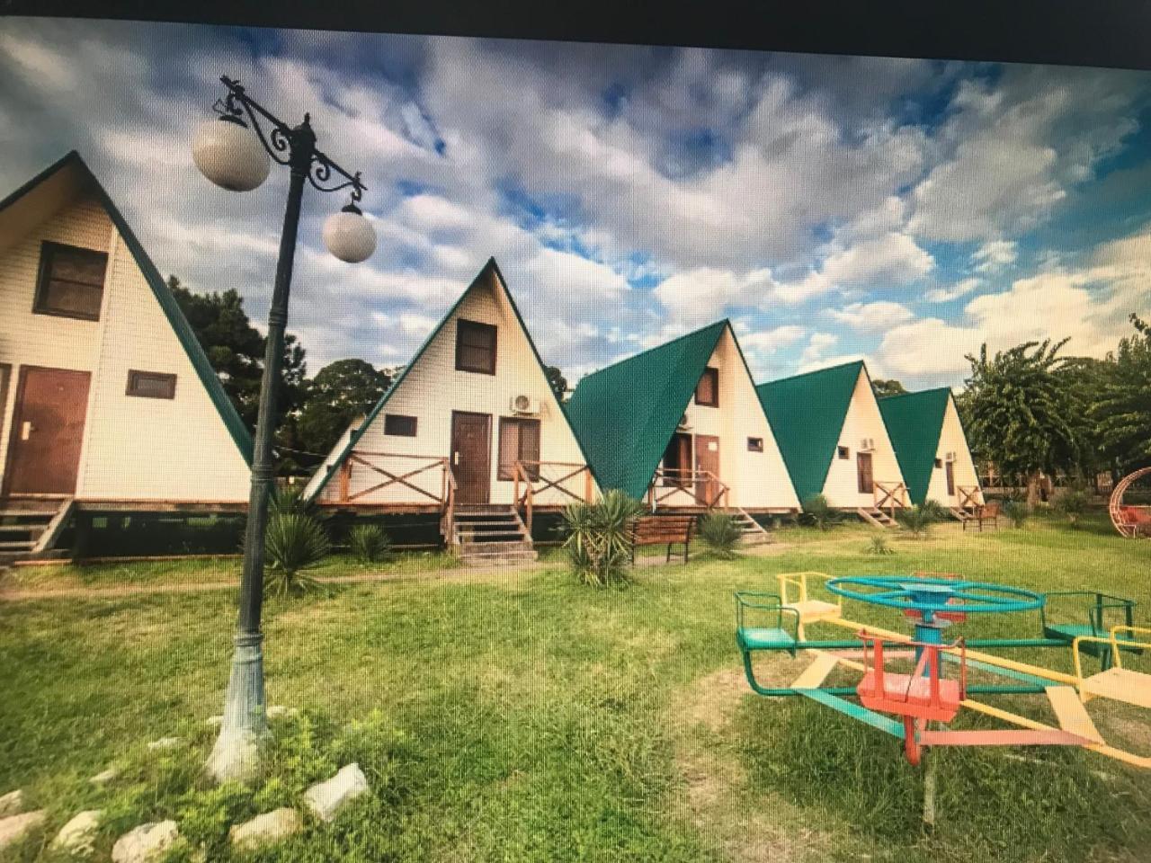 Kyalasur Hotel 수쿰 외부 사진